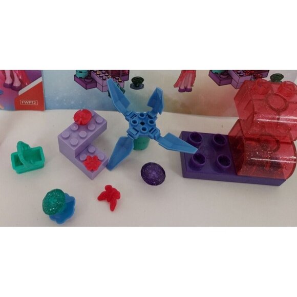 Mega Construx Barbie Dreamtopia Sparkling Waterfall Kit FWP12 - Picture 4 of 4